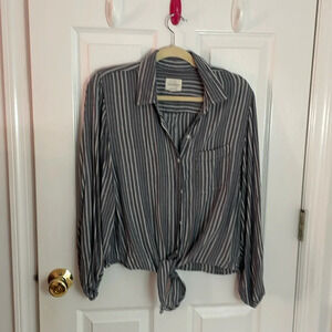 American‎ Eagle shirt